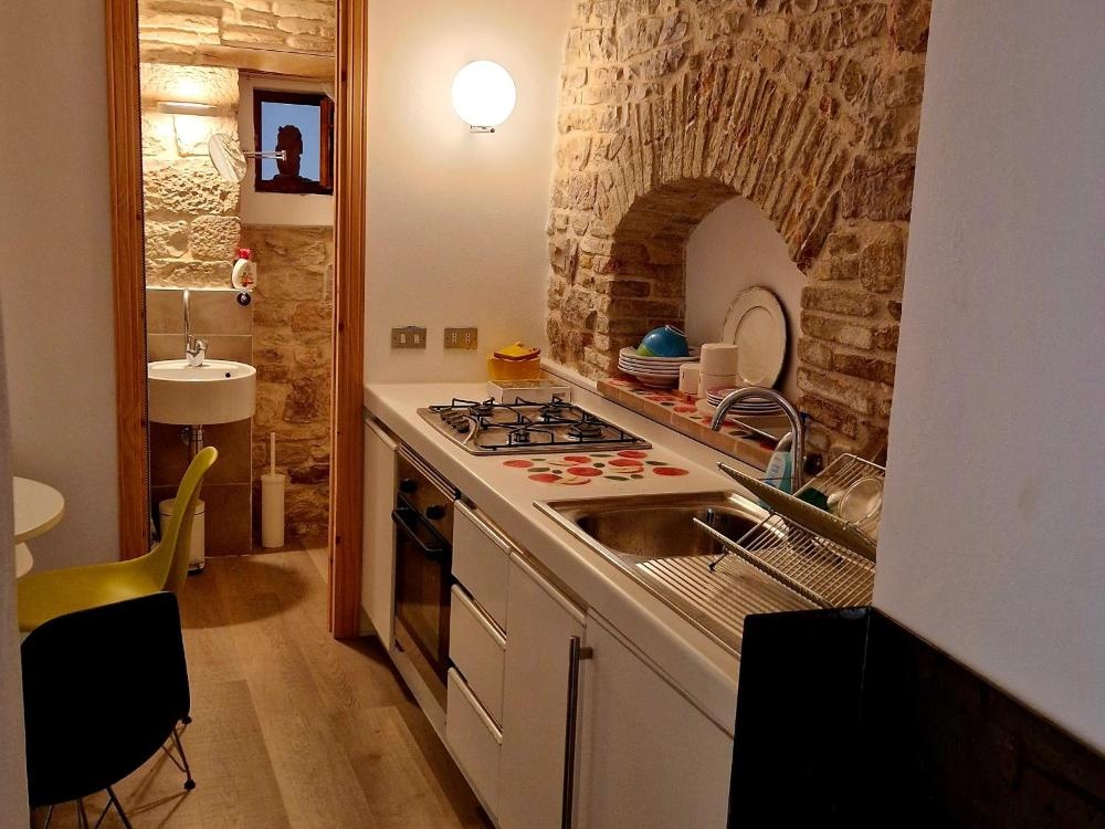 Room image 3